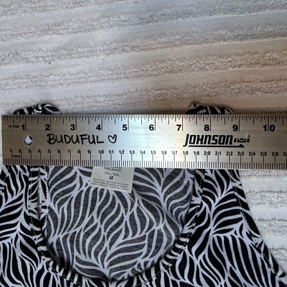 Mr. Buho Women's Sleeveless Dahlia Sundress Hi-Low Hem Lightweight Black Medium - Picture 5 of 8